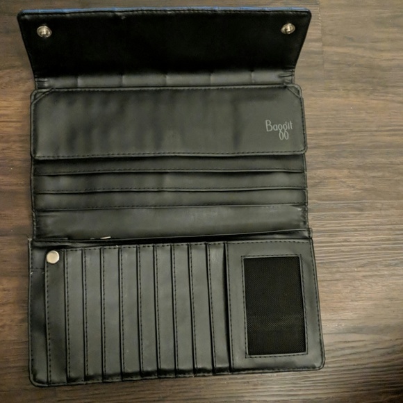 Wallet with passport holder - Picture 3 of 3